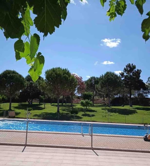 Agradable Casa Con Chimenea Interior Y Barbacoa. Villa Graja de Iniesta Dış mekan fotoğraf